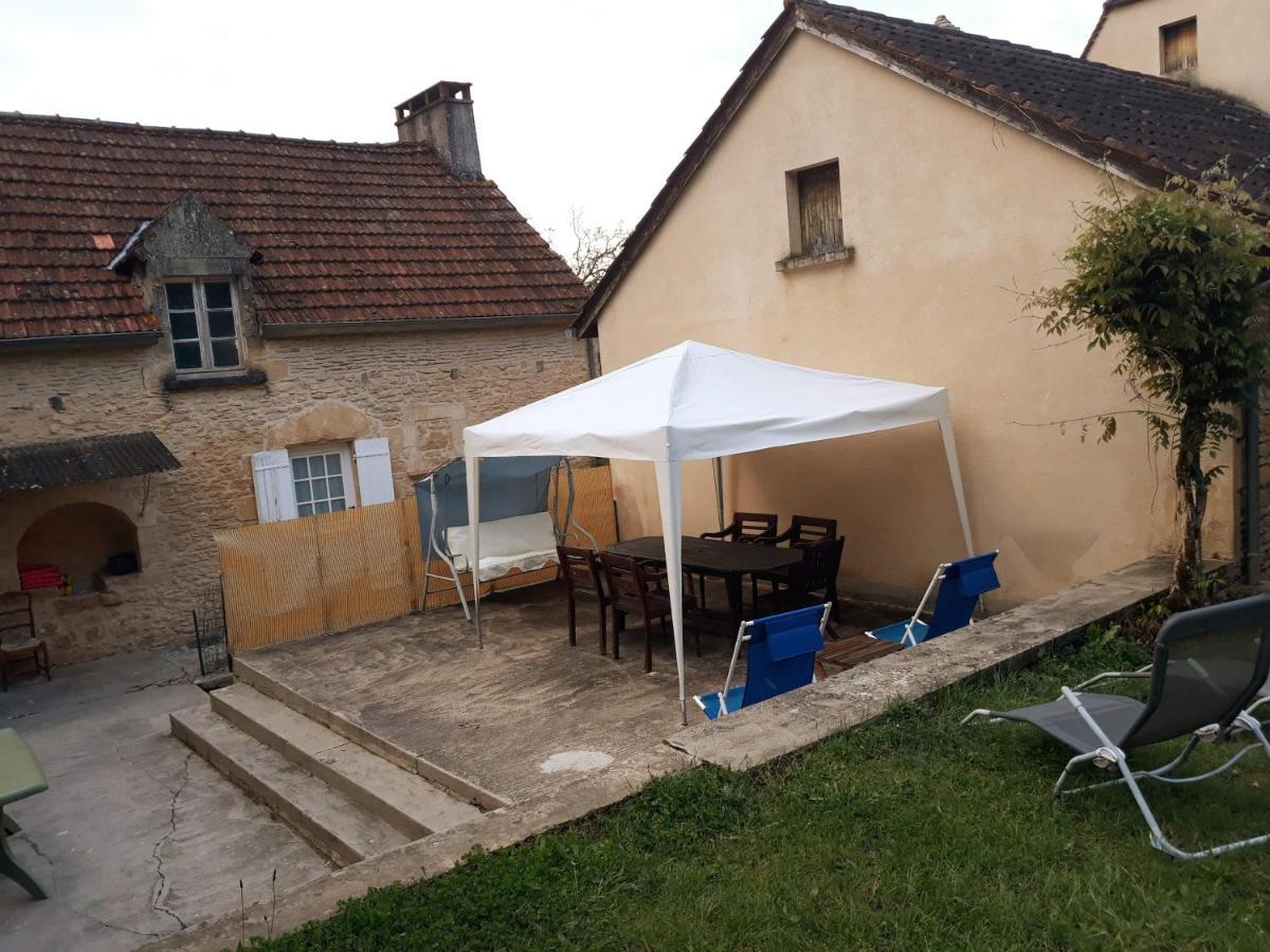 Gite Du Bouyssou Carsac-Aillac Bagian luar foto